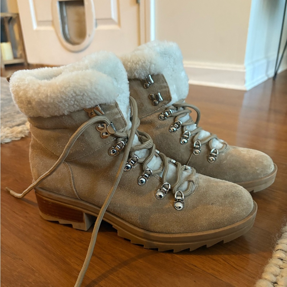Marc Fisher Beige Suede Winter Boots with White Fur - Picture 7 of 12